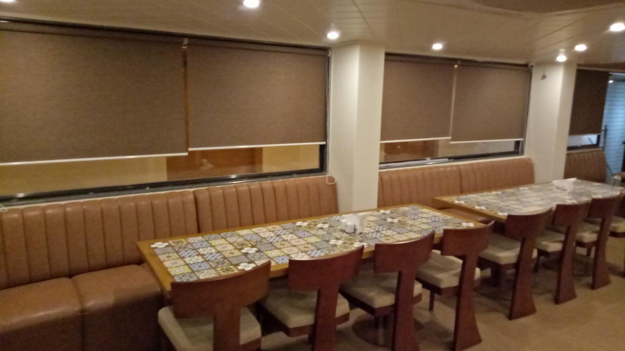 Hotel Umesh Daman Eksteriør billede